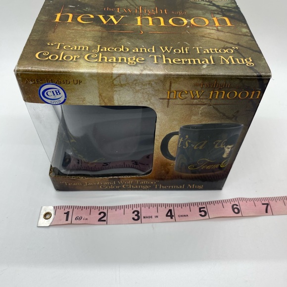 Rare Neca Twilight Moon Team Jacob Color Change Thermal Mug In Box NEW - Picture 6 of 7